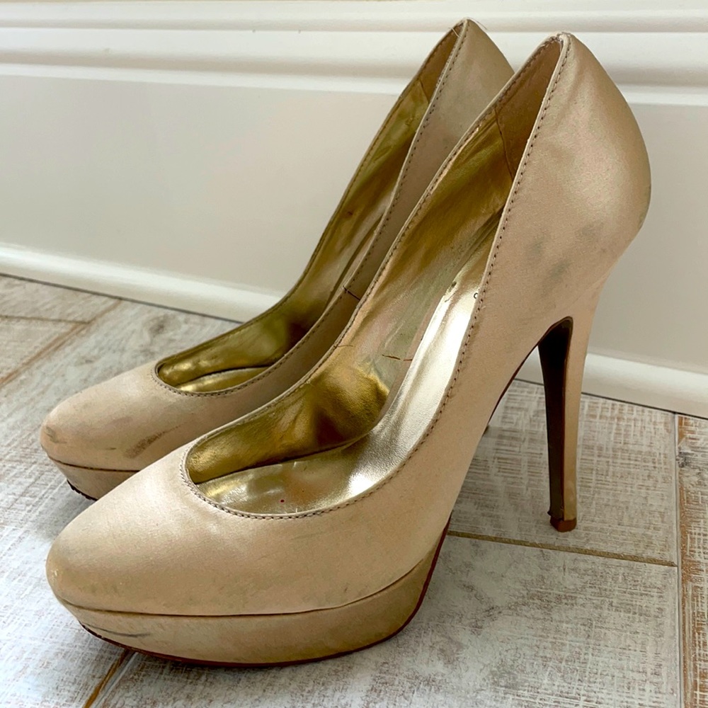 Charles David pumps